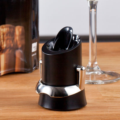 1884606 CHAMPAGNE SAVER & SERVER LIFESTYLE V1.JPG
